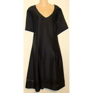 NWOT!  NY COLLECTION WOMAN PLUS BLACK CUT OUT SCUBA DRESS SIZE 3X 24W  A113